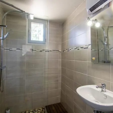A Avec Piscine Privative, 3 - Fr-1-616-477 Holiday home